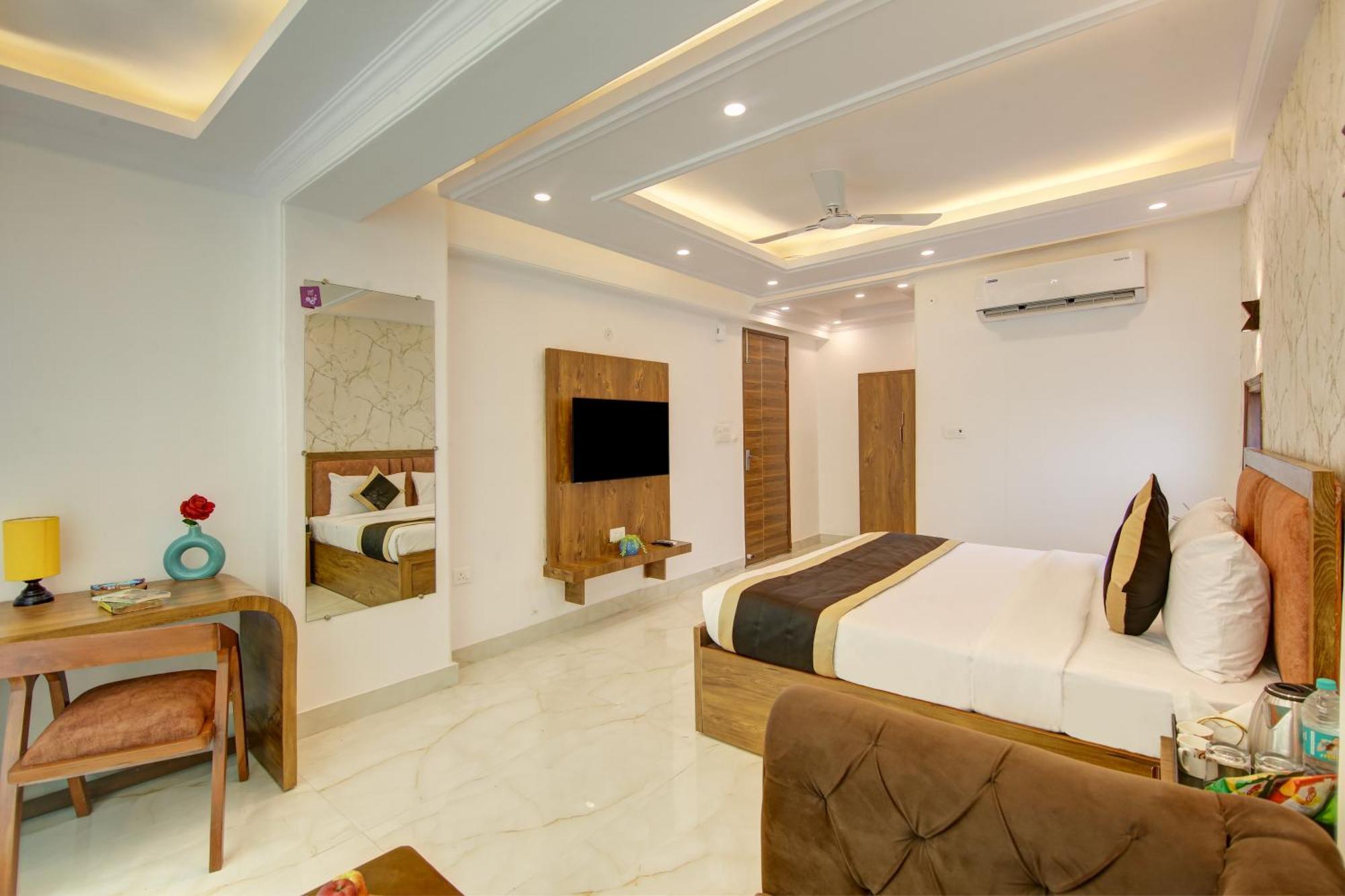 Hotel The Emporio Grand Near Vaishali Metro Station Ghaziabad Exterior foto